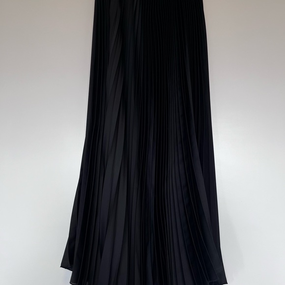 Frankie Shop Debra pleated maxi skirt NWT - Picture 3 of 5